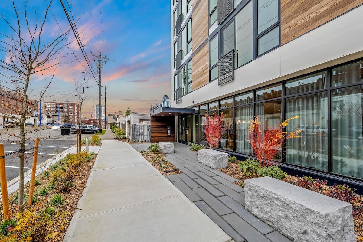 23 North Broadway Apartments — photo 1
