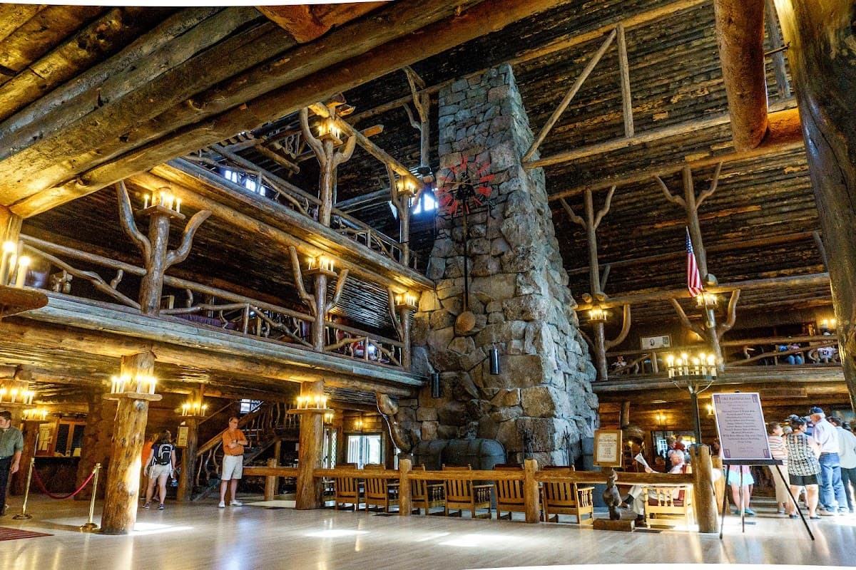 Old Faithful Lodge — photo 4