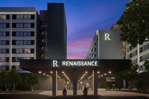 Renaissance Chicago North Shore Hotel — photo 1