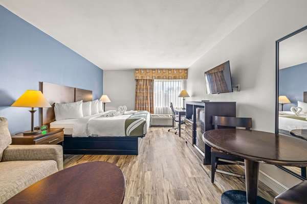 Quality Inn & Suites Tampa near Fairgrounds and Casino — photo 2