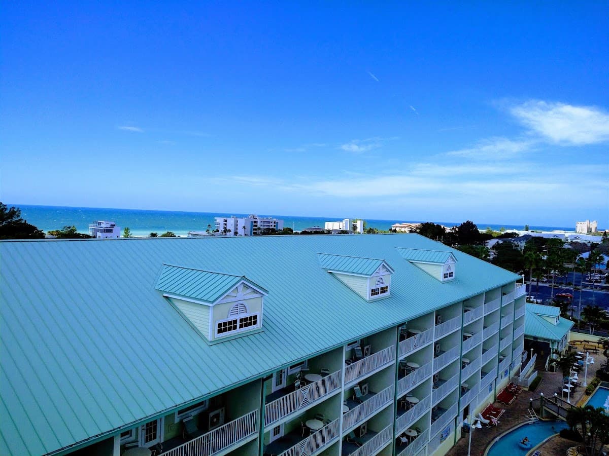 Harbour Club Condos & Water Park — photo 1