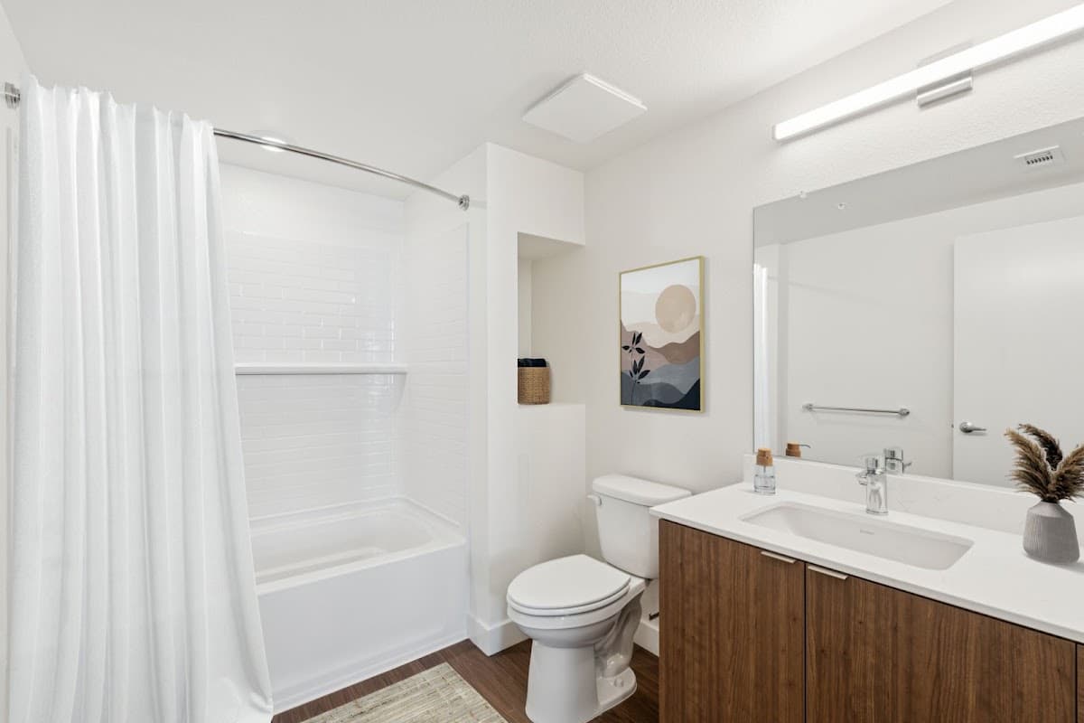 Crescent Apartments — photo 4