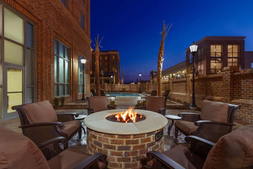 Embassy Suites by Hilton Savannah Historic District — photo 5