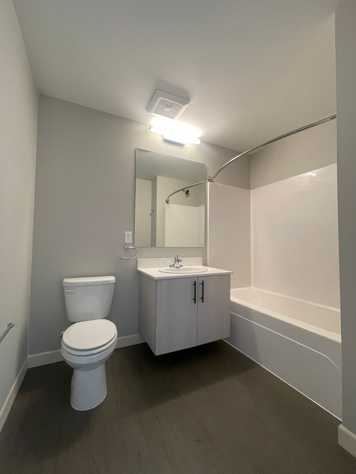 Divine Court Apartments — photo 4