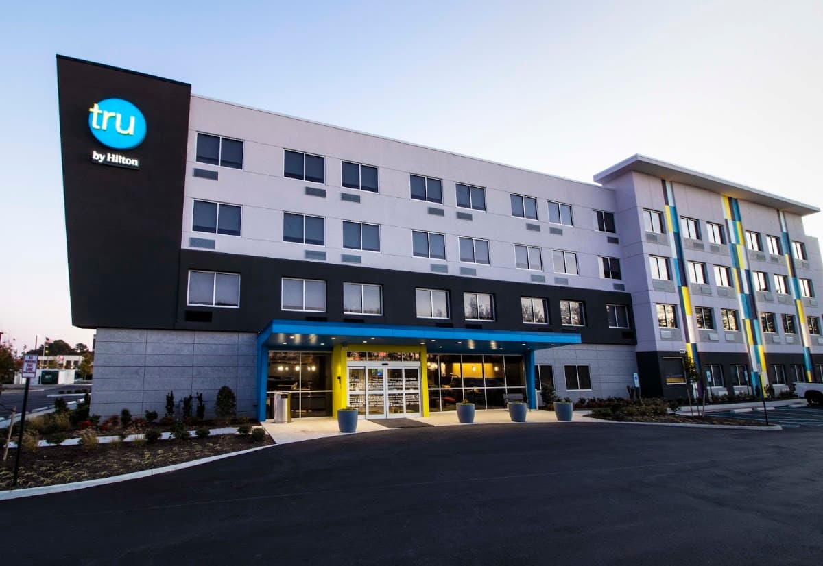 Tru by Hilton Norfolk Airport