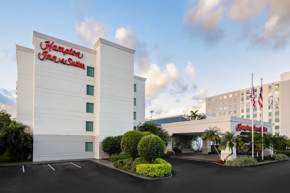 Hampton Inn & Suites San Juan — photo 1