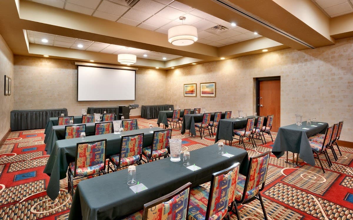 Holiday Inn & Suites Salt Lake City-Airport West by IHG — photo 5