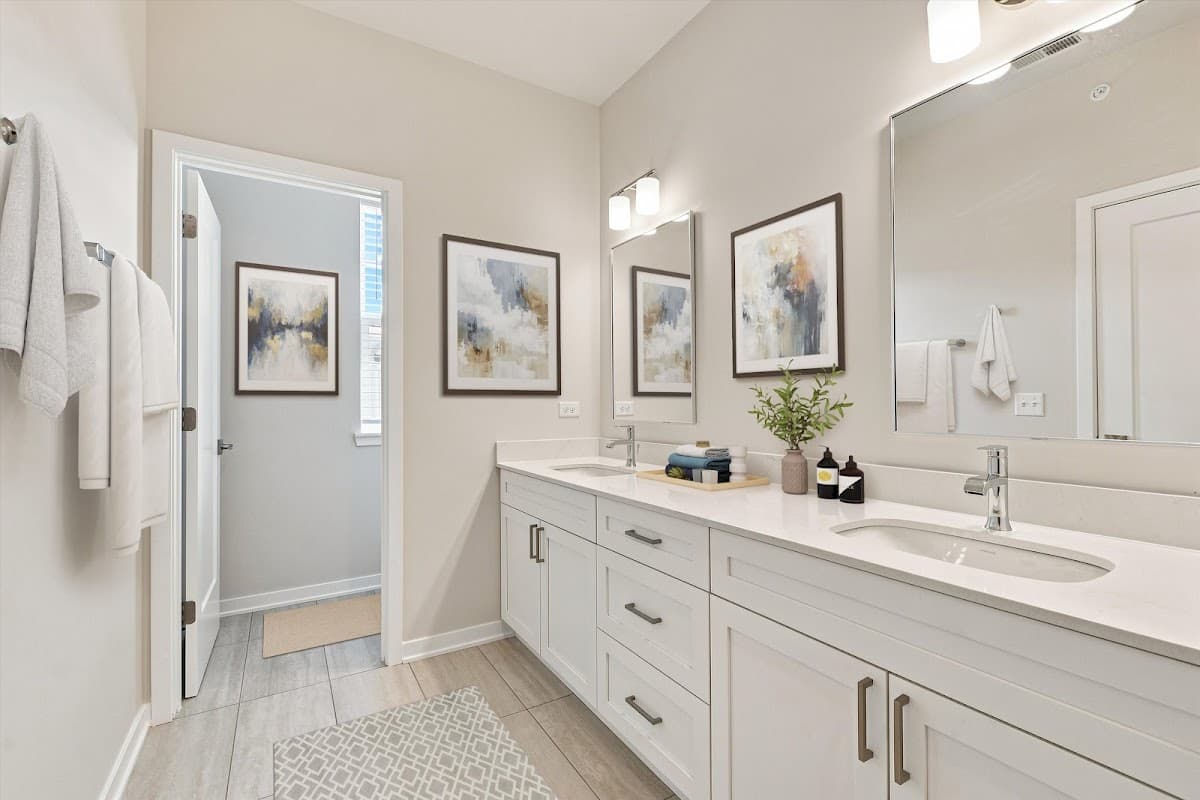 The Claire at Naperville — photo 3