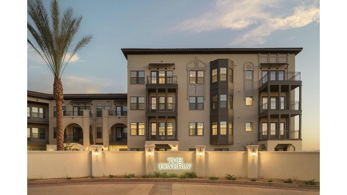 The Beverly — photo 1