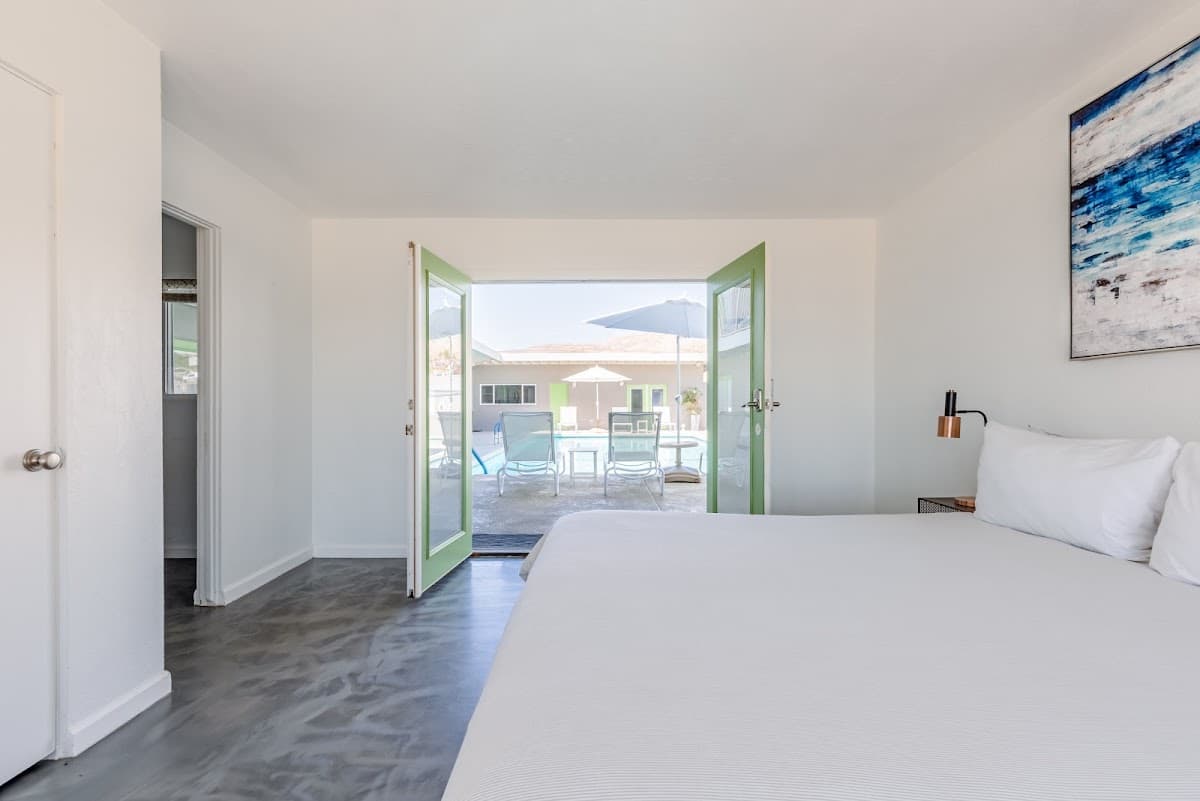 Desert Hot Springs Inn — photo 4