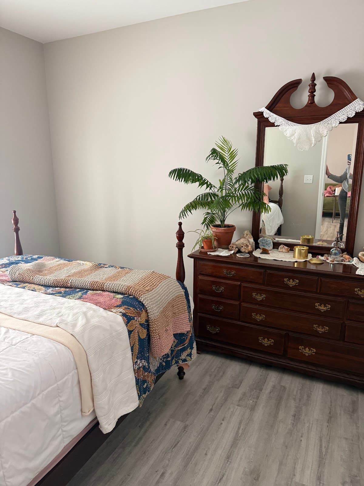 Oaks Place Apartments — photo 2