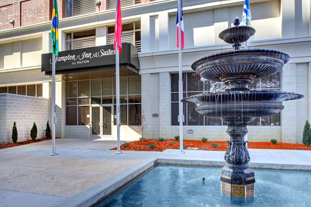 Hampton Inn & Suites Roanoke-Downtown — photo 3