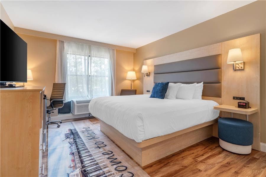 Casco Bay Hotel Portland Airport - Maine Mall, an Ascend Collection Hotel — photo 2