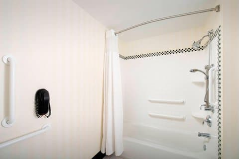 Fairfield by Marriott Inn & Suites Miami Airport South — photo 5