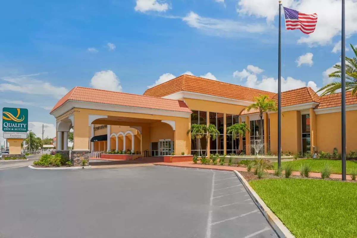 Quality Inn & Suites Conference Center — photo 1