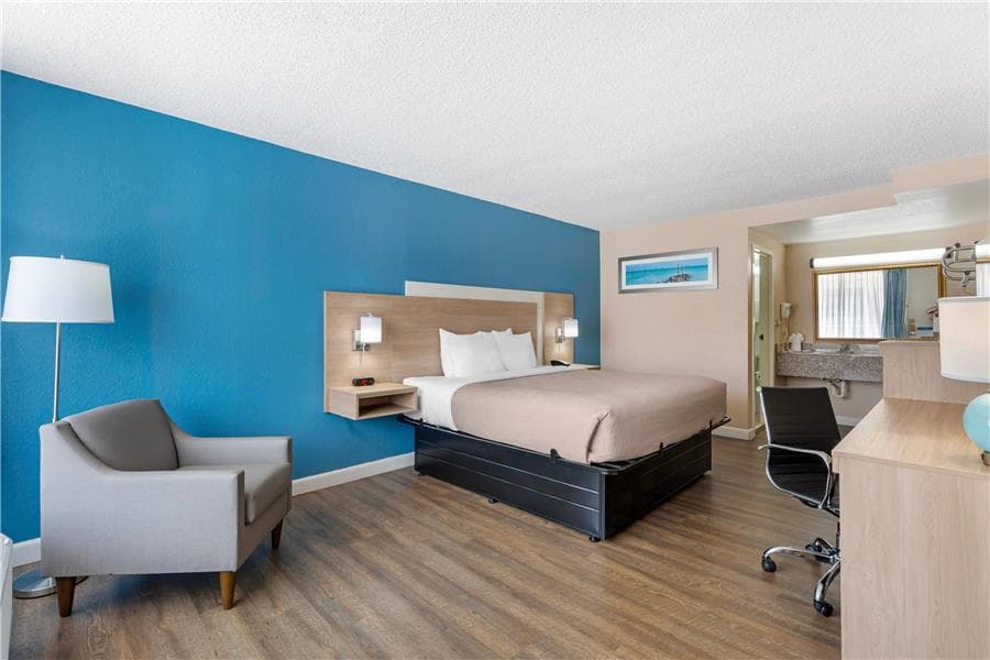 Quality Inn & Suites Conference Center — photo 5