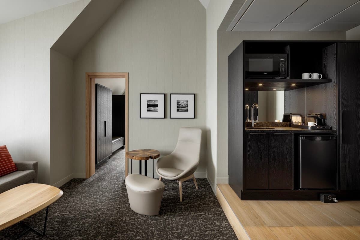 Peaks Hotel & Suites — photo 5