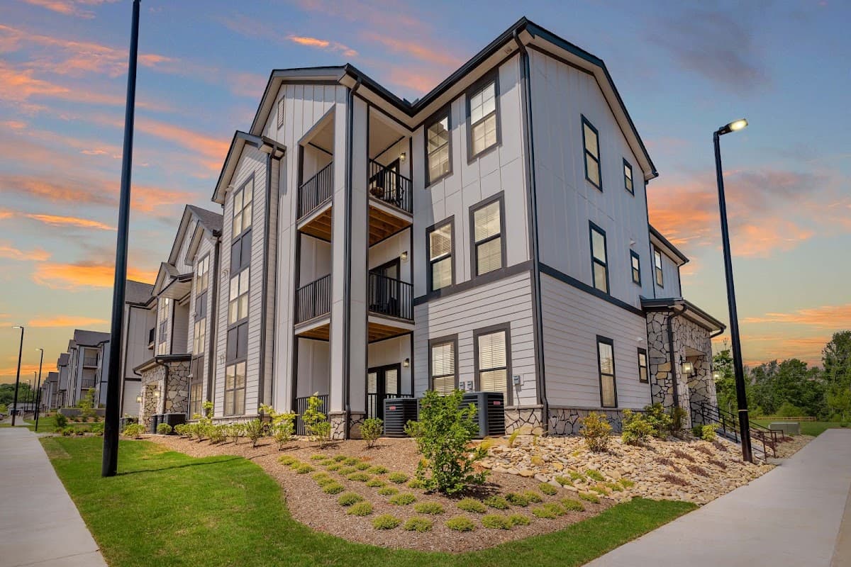 Evolve Homestead Apartment Homes — photo 1