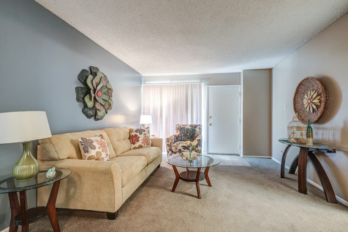 Country Village Apartments — photo 5