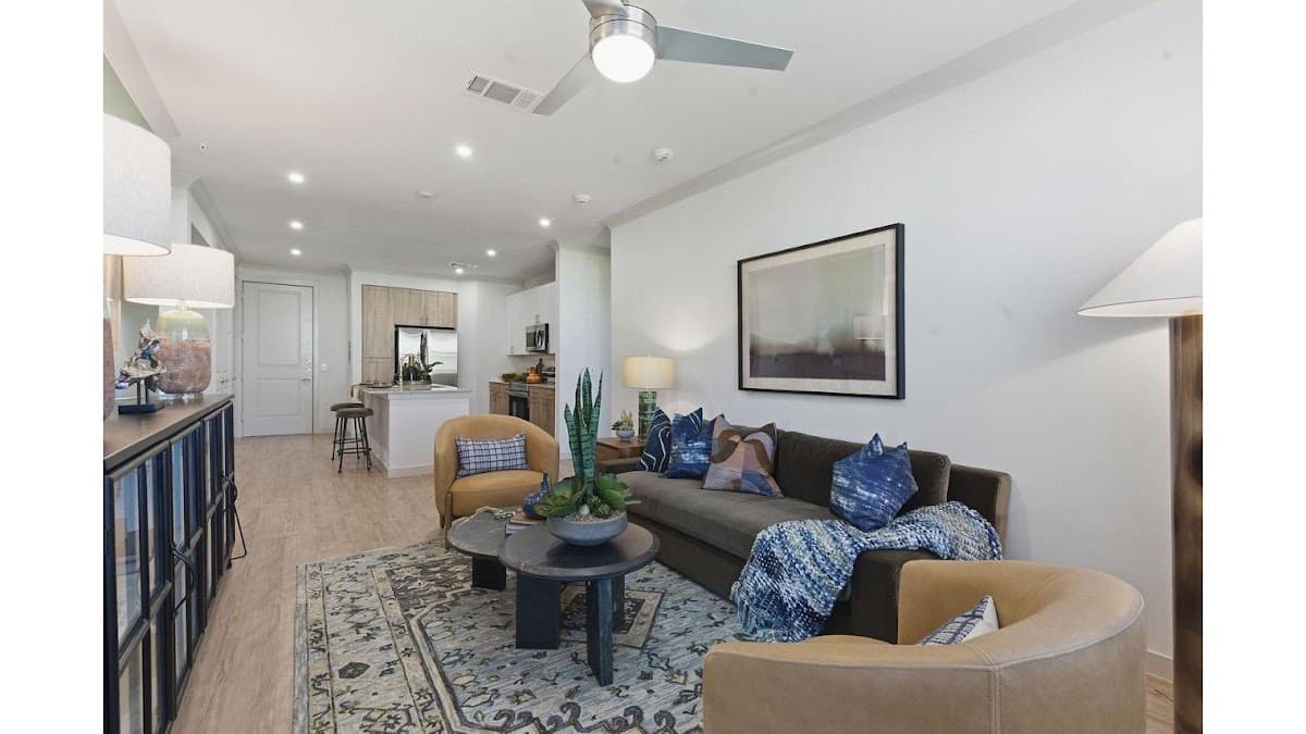 The Breckyn — photo 1