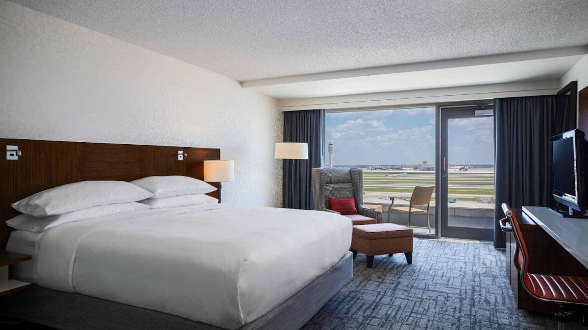 Renaissance Concourse Atlanta Airport Hotel — photo 1