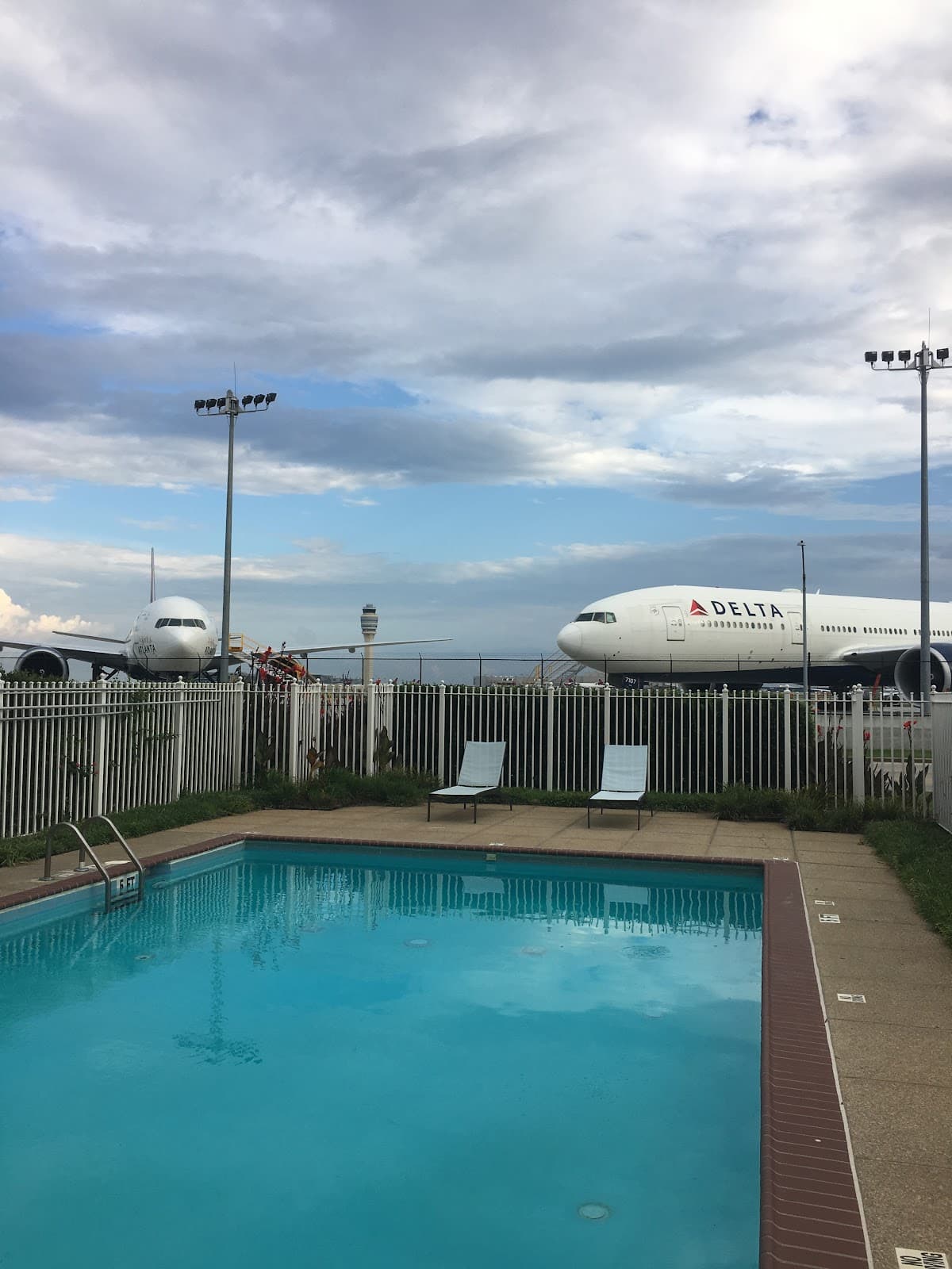 Renaissance Concourse Atlanta Airport Hotel — photo 3