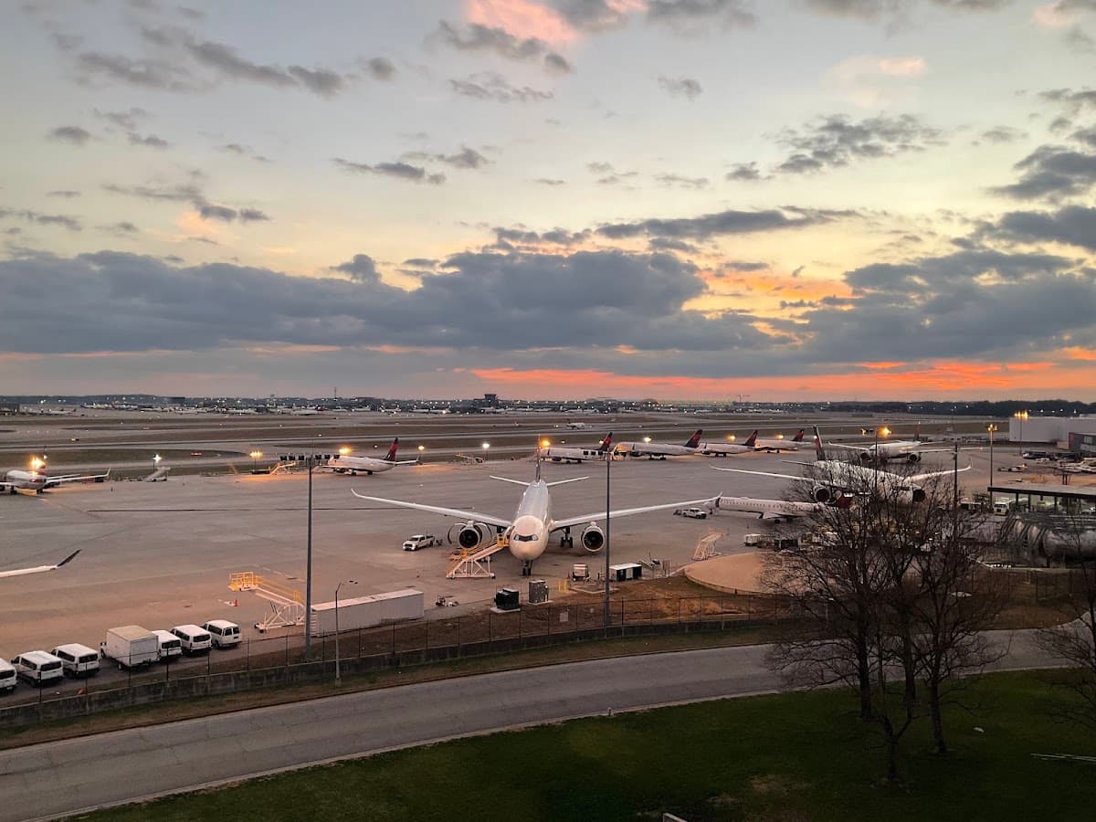 Renaissance Concourse Atlanta Airport Hotel — photo 4