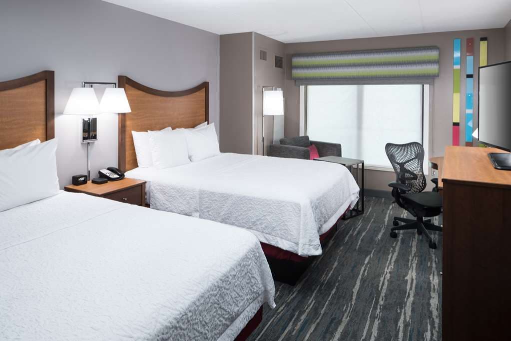 Hampton Inn & Suites Chicago-North Shore/Skokie — photo 2