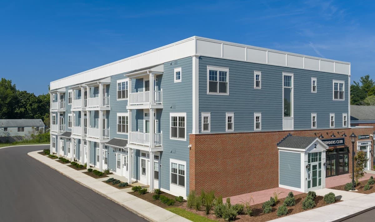 Founders Square Apartments — photo 2