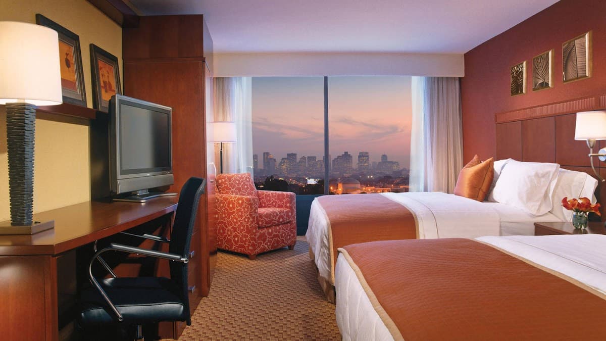 Courtyard by Marriott Boston Logan Airport — photo 1