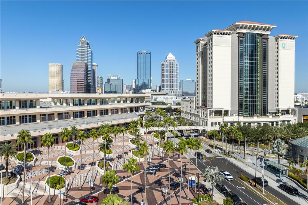Embassy Suites by Hilton Tampa Downtown Convention Center — photo 1