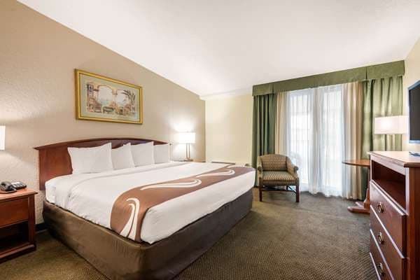 Quality Inn & Suites Tarpon Springs South — photo 2