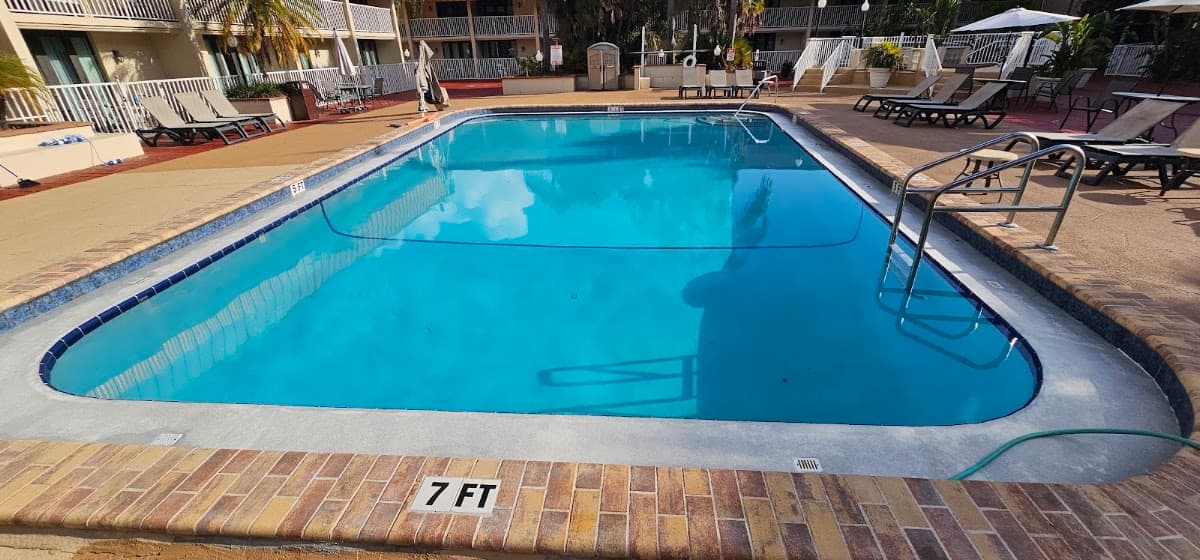 Quality Inn & Suites Tarpon Springs South — photo 3
