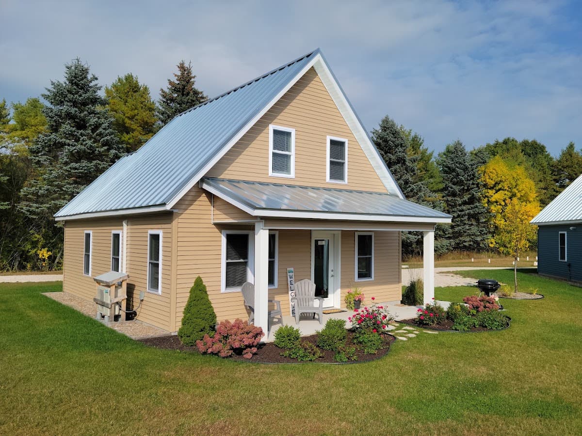 Dejardin’s Island Cottages — photo 1