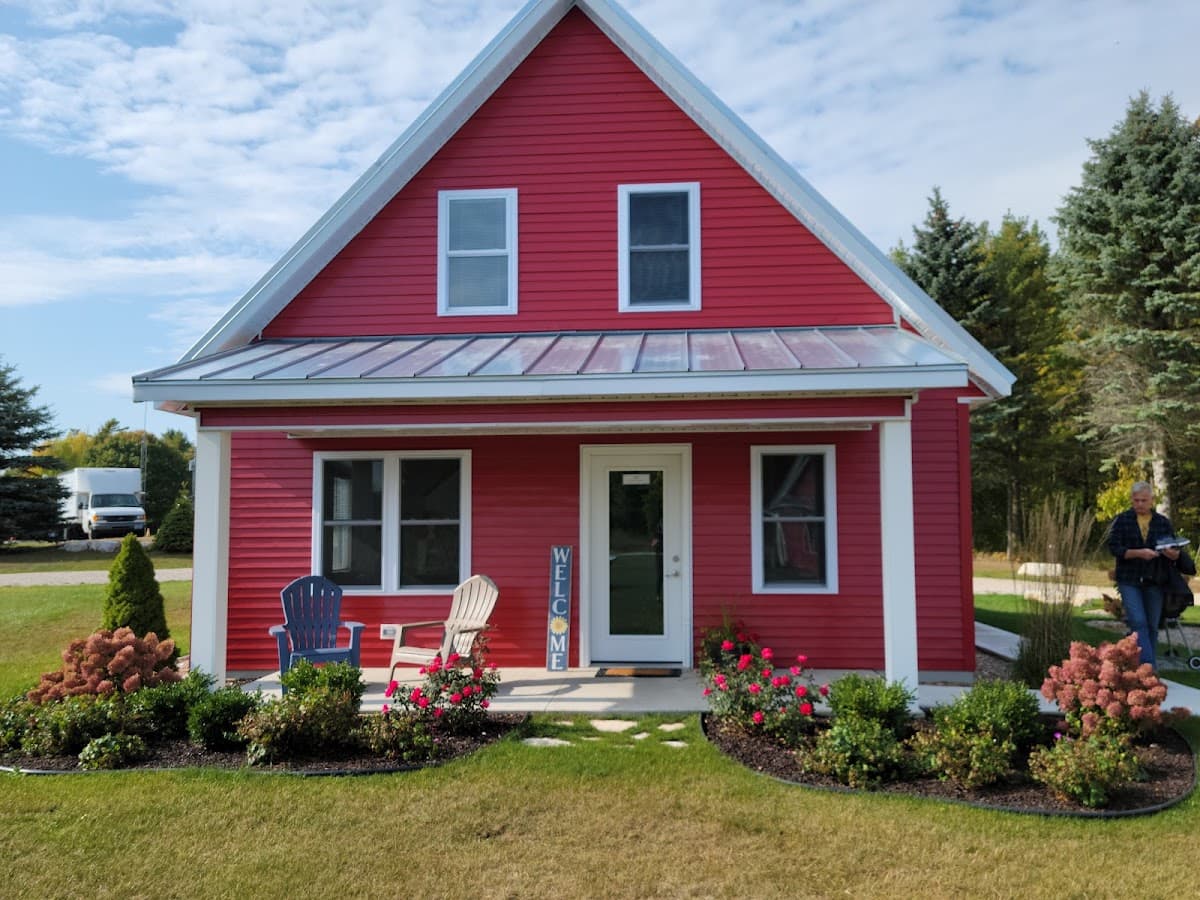 Dejardin’s Island Cottages — photo 2