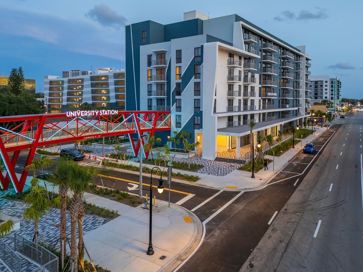 University Station Apartments — photo 2