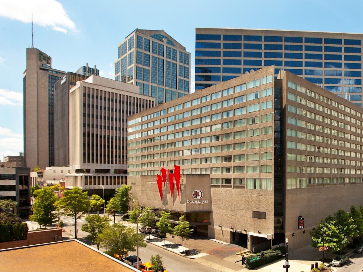 DoubleTree by Hilton Hotel Nashville Downtown — photo 1