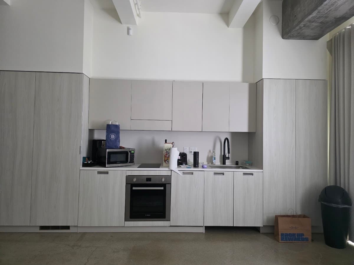 Reside Craftsman Los Angeles, a Wyndham Residence — photo 1