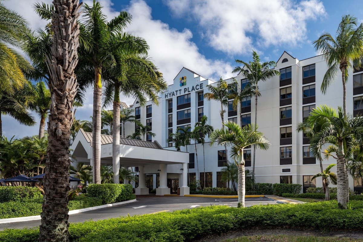 Hyatt Place Fort Lauderdale Cruise Port & Convention Center — photo 1