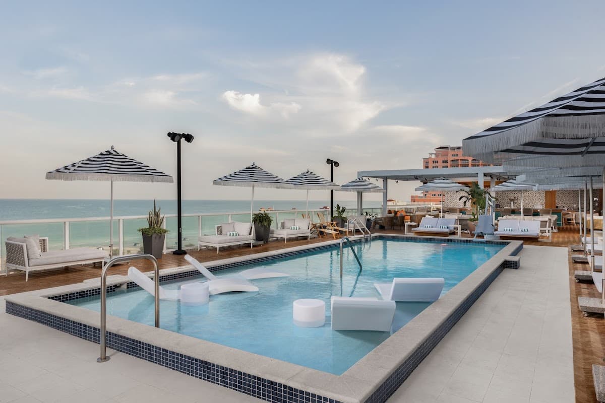 The Hiatus Clearwater Beach, Curio Collection by Hilton — photo 3