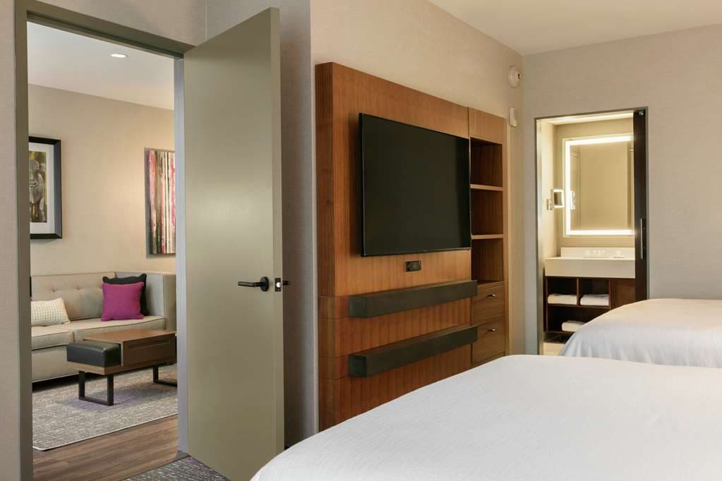 Embassy Suites by Hilton Berkeley Heights — photo 5