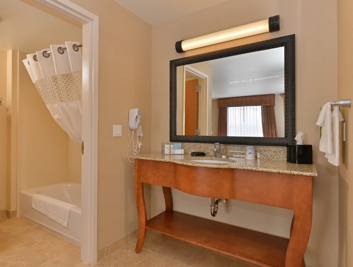Hampton Inn & Suites Buffalo — photo 4