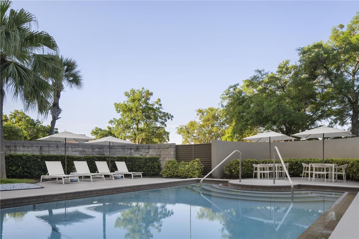 Embassy Suites by Hilton Orlando International Drive ICON Park — photo 3