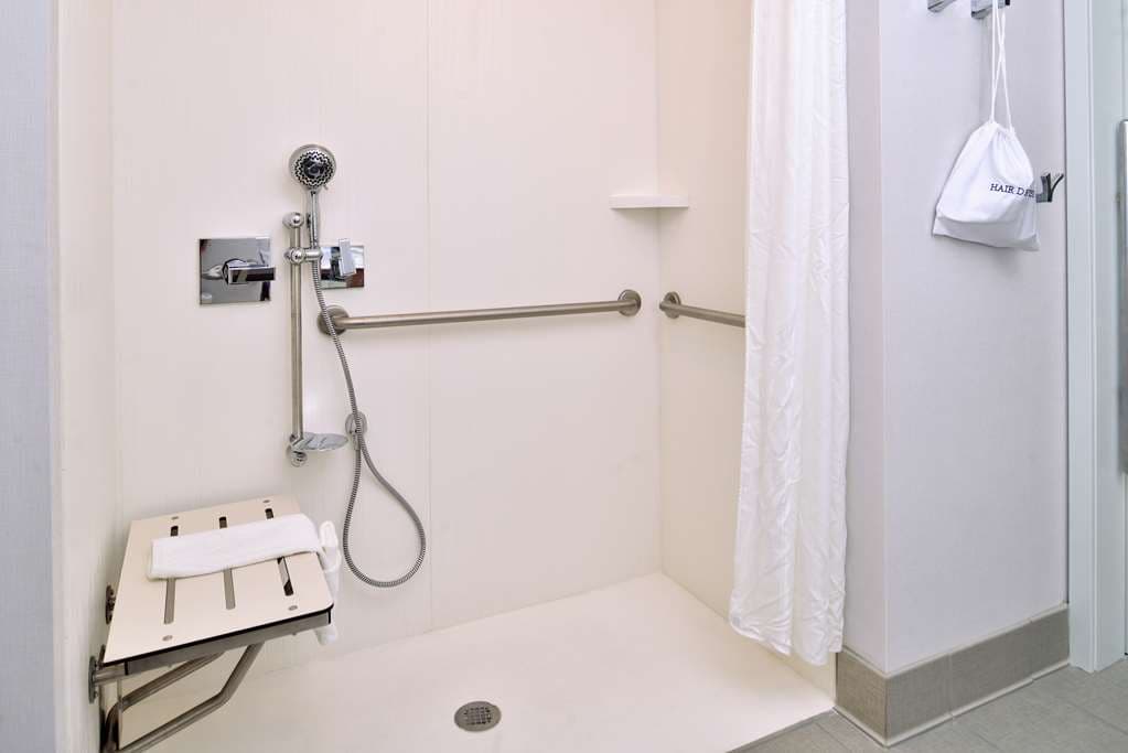 Hampton Inn Tampa Downtown Channel District — photo 4
