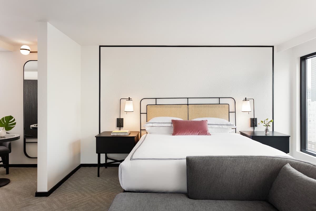 Kimpton Hotel Fontenot — photo 4