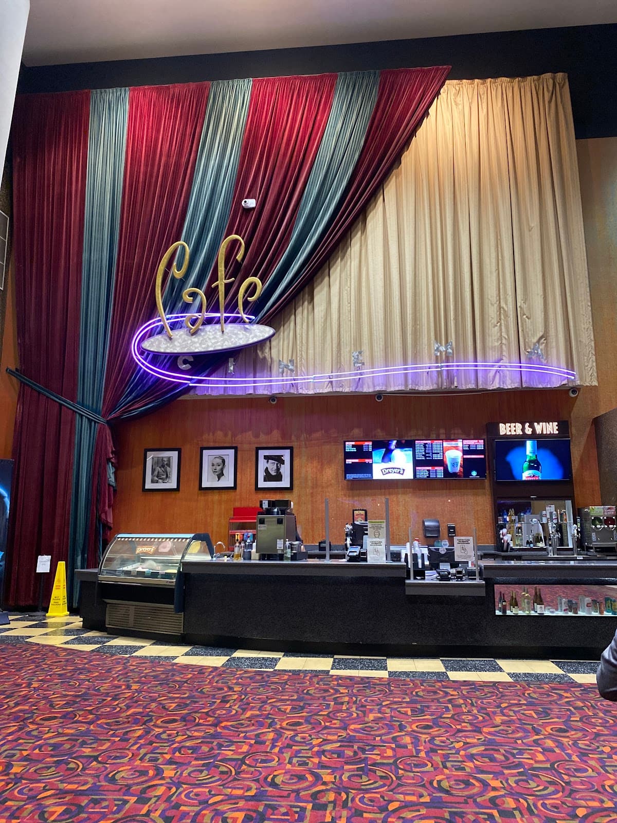 Cinemark Century Orange XD and SCREENX — photo 3
