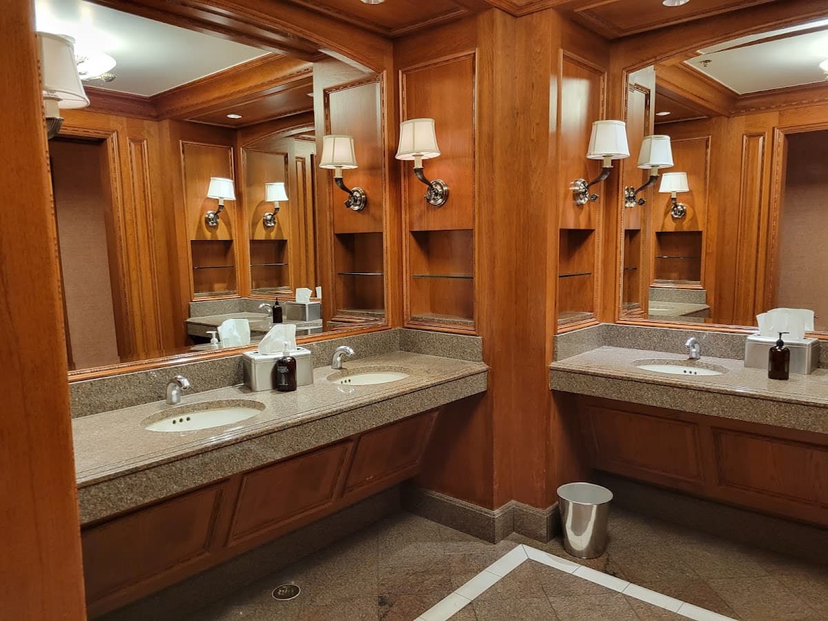 Little America Hotel & Resort - Cheyenne — photo 4