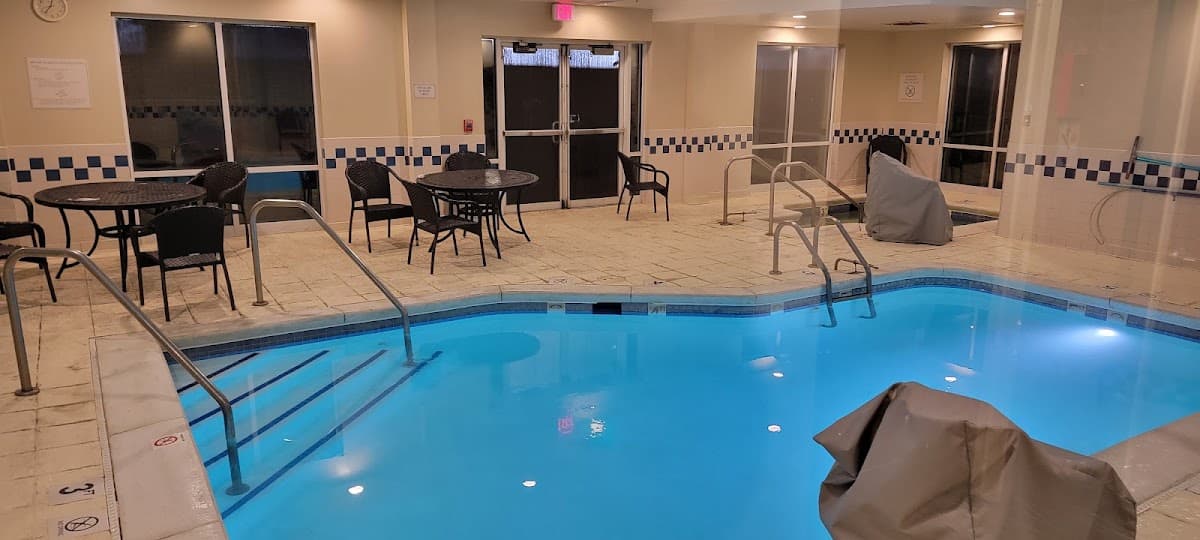 Fairfield by Marriott Inn & Suites Indianapolis East — photo 3
