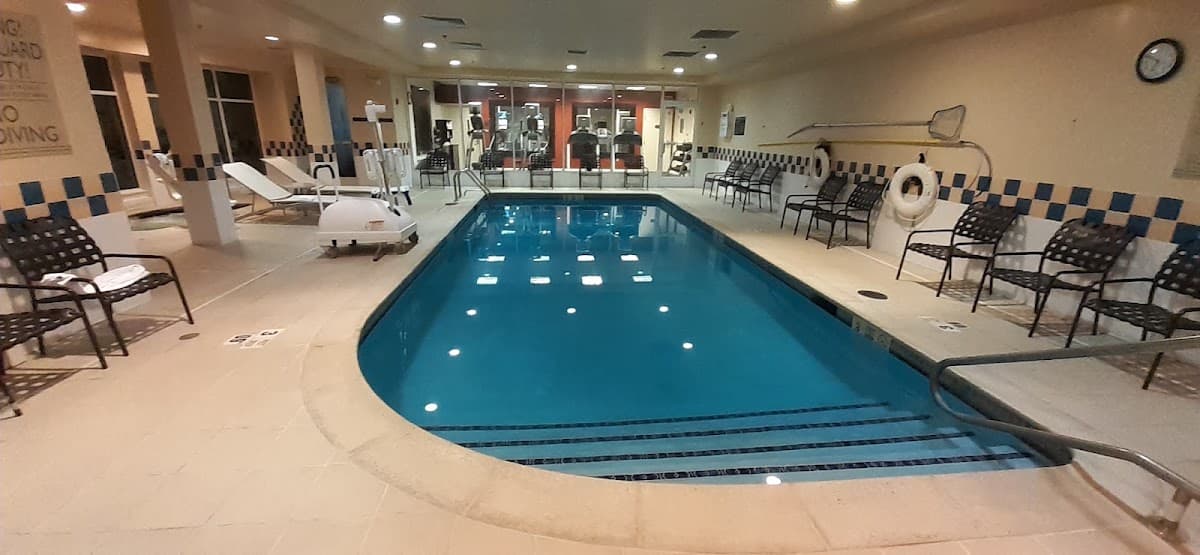 Hilton Garden Inn Norwalk — photo 3