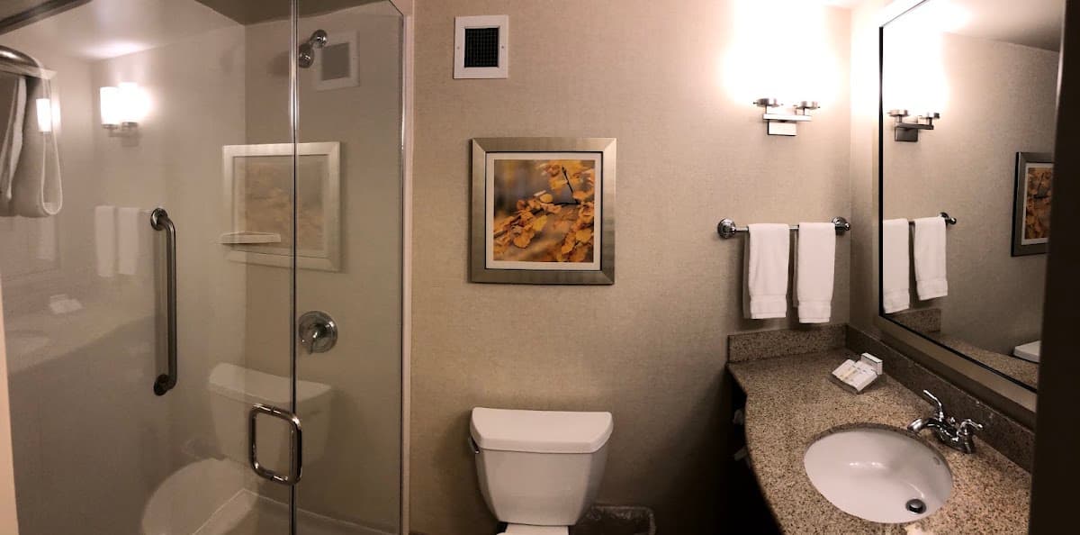 Hilton Garden Inn Norwalk — photo 4